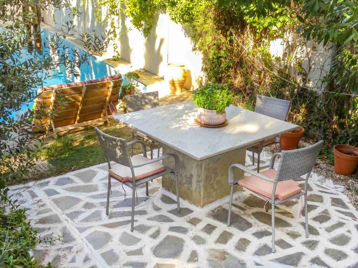 St. Thomas Bed And Breakfast Paiania Экстерьер фото