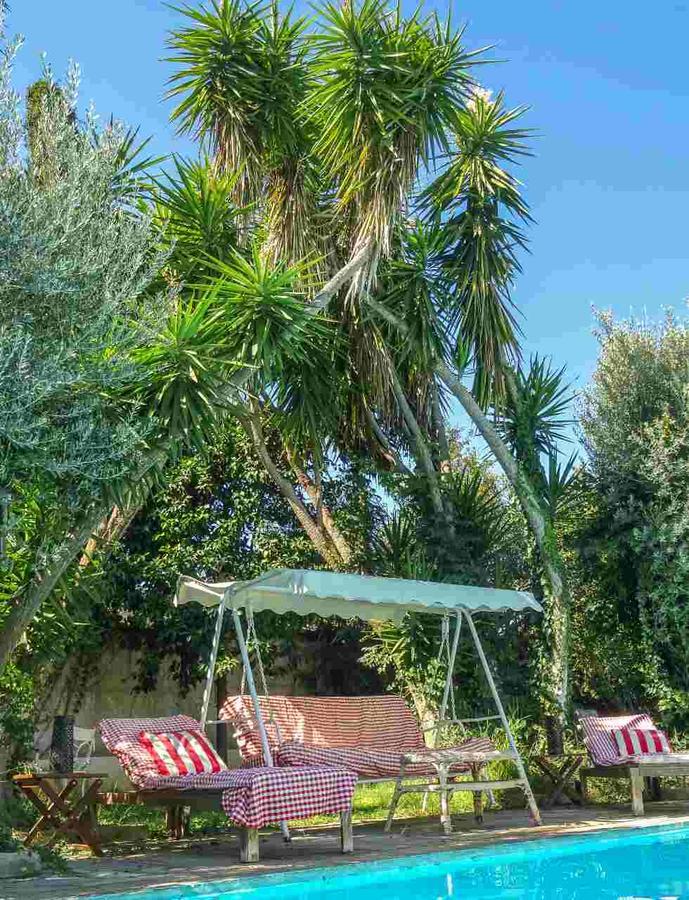 St. Thomas Bed And Breakfast Paiania Экстерьер фото
